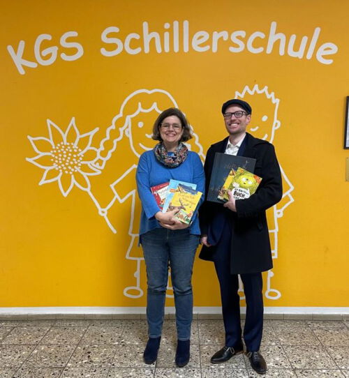 Sandra Breuer (Schulleitung) Simon Gust (Vorsitzender Förderverein)
